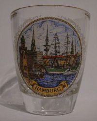 Hamburg-Landungsbruecken.jpg